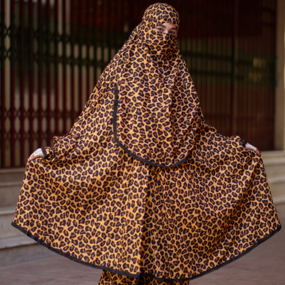 Elegant Palazzo long Khimar Set – আপনার স্টাইলে পর্দার সঙ্গে দিন নতুন মাত্রা !