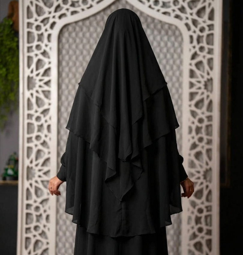 আভিজাত্য ও পর্দার পূর্ণতা: মোত্তাকী বোরকা সেট - ৩ পাটের হিজাব ও ২ পাটের নিকাব (সম্পূর্ণ দুবাই চেরী ফেব্রিক)